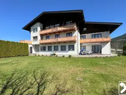 Großzügiges Mehrfamilienhaus in Alleinlage mit Panorama