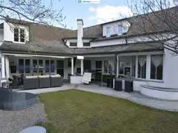 Exklusives Architektenhaus mit Pool, Koikarpfenteich und Heimkino nahe St.Pölten und Tulln