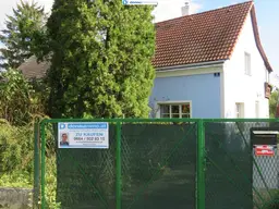 3743 Röschitz: Älteres Landhaus mit Garten (Neuer Preis!)