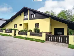 Gepflegtes Einfamilienhaus mit ca. 4000 m² Grundstück, teils bewaldet, in bester Wohnlage von Gloggnitz-Enzenreith