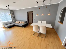 ++NEU++LICHTDURCHFLUTETE 3-ZIMMER-WOHNUNG MIT LOGGIA UND EIGENEM STELLPLATZ