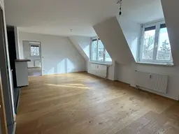 LICHTDURCHFLUTETE MAISONETTEWOHNUNG MIT EIGENTUMSGARAGE AM LIESINGSBACH