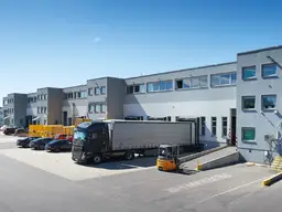 Kombination Lager 1314 m2 und Büro 169 m2 in Schwechat