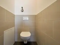 | 2,5 ZIMMERWOHNUNG | MIT SONNIGER LOGGIA