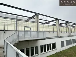 + + + DONAUFELDERHOF + + + NÄHE U1 KAGRAN + + + Lager- und Büroflächen + + +