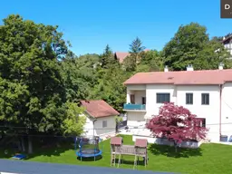 ZWEIFAMILIENHAUS IN GRÜN-RUHELAGE MIT GROSSEM GARTEN UND WEITBLICK