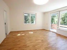 TOP Wohnung/Ferienwohnung mit Balkon und Parkplatz in Krumpendorf - 450m Seenähe