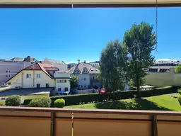 Tolle 4-Zimmer-Wohnung in Toplage von Feldkirchen – mit Loggia und eigener Garage