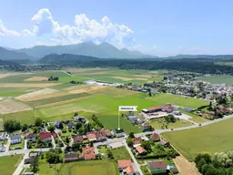 Sehr schönes 150m² Einfamilienhaus mit Garage und Nebengebäude in Eberndorf
