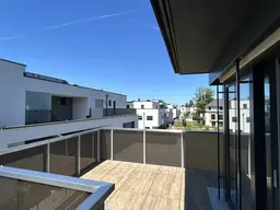 Neu errichtete helle 2 Zimmer Dachgeschoßwohnung mit Balkon und Garagenplatz - ERSTBEZUG