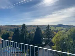 2,5-Zimmer-Maisonette mit traumhaftem Wienerwaldblick &amp; 40 m² Dachterrasse