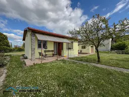 Baugrundstück bereits aufgeschlossen mit Bungalow &amp; Garage