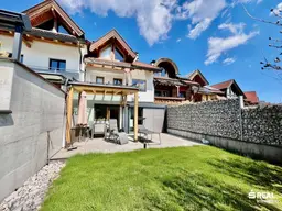 Helles großzügiges Reihenhaus in Kirchberg mit Garten, Balkon &amp; 2 Stellplätzen!