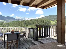 Ein Wohntraum in erhöhter Lage mit unvergleichlichem Bergpanorama: 12 Zimmer, Garten, 5 Terrassen, Garage, 6 Stellplätze!