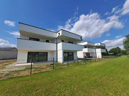 Gralla! Hochwertige Doppelhaushälfte mit zwei Autoabstellplätzen und viele Extras in Sonnenlage!!!