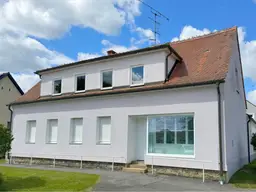 LIEGENSCHAFT XL mit 2 Häuser und Wirtschaftsgebäude sowie extra Baugrund!