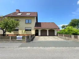 FÜRSTENFELD - Großzügiges Haus mit 2-3 Wohneinheiten - auch zum Vermieten gut geeignet!