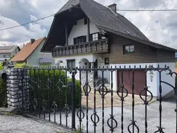 Edelschrott! Ein Haus mit Charakter, Platz und der Freiheit, daraus etwas Eigenes zu machen