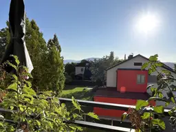 sonnige Wohnung mit Süd-West-Balkon in umittelbarer Seenähe