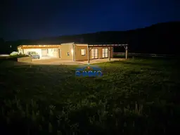QUALITATIVER – ZIEGEL – MASSIV – FLACHDACH ERSTBEZUG BUNGALOW MIT GRUND, WENIGE AUTOMINUTEN VON GLEISDORF ENTFERNT ZU KAUFEN.