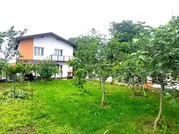 Einfamilienhaus: 2 mal 100qm Wohnfläche mit Grünblick &amp; Garten in Ruhelage