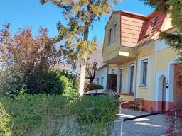 Beste Lage Neusiedl am See: 3 Terrassen, 10 Zimmer, 230m² Wohnfläche, Garten &amp; Seeblick