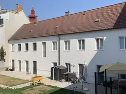 Kleines Zinshaus im Zentrum von Groß-Enzersdorf! Ein ganzes Haus zum Preis einer Wohnung! Nur € 2.350/m² netto + 4,29% Rendite-Top-Gelegenheit! Investieren in Sachwerte! Zusätzlich Baureserve!