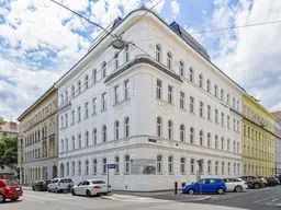 3-Zimmer-Altbaueigentumswohnung in generalsaniertem Altbau mit Balkon