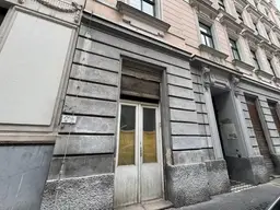 *Provisionsfrei** Straßenzugang: Lager in Top-Lage mit Holzkonstruktion für erweiterte Nutzfläche *