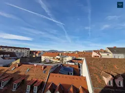 Jakoministraße 17/10 - Teilmöblierte sonnige Maisonette mit einer großzügigen sonnigen Dachterrasse und Carport in zentraler Lage