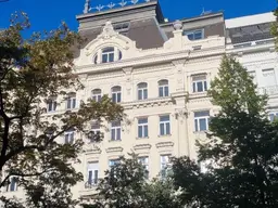 Wahrlich ein traumhaftes Altbaubüro