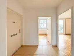 Sonnige DG-Wohnung mit Weitblick und Terrasse - Wohlfühlfaktor!