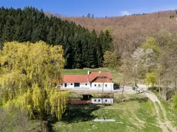Forsthaus im Dunkelsteiner Wald