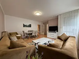 Ihr neues Zuhause mit Gartenblick – 3-Zimmer-Wohnung mit Südloggia