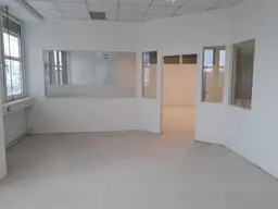 Vollsanierte Büroflächen mit 328 m² im EKZ Klagenfurt provisionsfrei zu vermieten