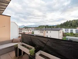Ein Ort zum Bleiben – 4-Zimmer- Wohnung mit Dachterrasse &amp; zwei Tiefgaragenplätzen