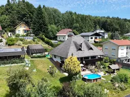 Charmantes Einfamilienhaus mit Pool und Bergblick in Wernberg