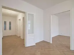 Neu Saniertes 3 Zimmer Altbaujuwel mit Balkon! Nähe Schönbrunn!