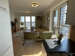 Helio Tower - 3 Zimmer - 31.Etage - Balkon mit sensationellem Blick über Wien!