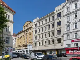 Bezugsfertiger Altbau! Südostseitige 2-Zimmer-Wohnung auf Gumpendorfer Straße