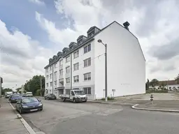 Mehrere freie Flächen in Bürogebäude nächst Triester Straße!