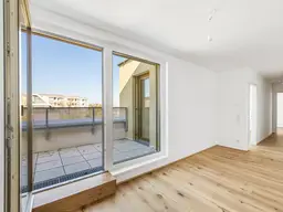 PROVISIONSFREI! 3-Zimmer-Dachgeschoß mit urbanem Fernblick und Terrasse