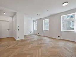 Nächst Schlossquadrat und U4: Sanierter Drei-Zimmer-Altbau in charmanter Liegenschaft!