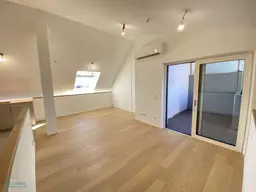 MODERNE MAISONETTE MIT TERRASSE