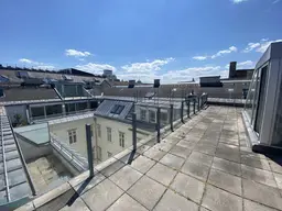 TERRASSEN-PENTHOUSE - VERFÜGBAR AB JULI 2025