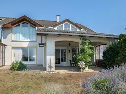Ruheoase mit Seeblick - großzügiges Einfamilienhaus über dem Pusztawohnpark in Breitenbrunn