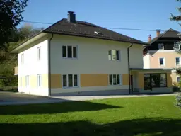 Wohnhaus mit Tischlerei