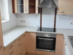Schöne Wohneinheit mit Balkon