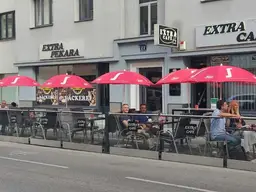 Investoren aufgepasst Einnahmen € 6.300,-- Netto mtl. für ein charmantes Cafe/Bar + Bäckerei + komplett Küche für Catering mit großen Schanigarten 52 Sitzplätze