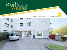 Geschäftslokal / Büro / Praxis mit Parkmöglichkeit direkt vor der Haustüre